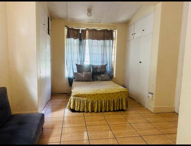 4 BEDROOM HOUSE FOR SALE IN KENSINGTON